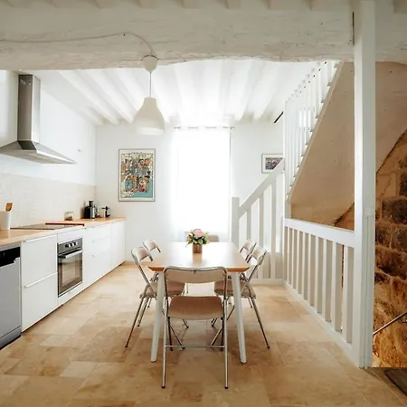 Poms House דירה